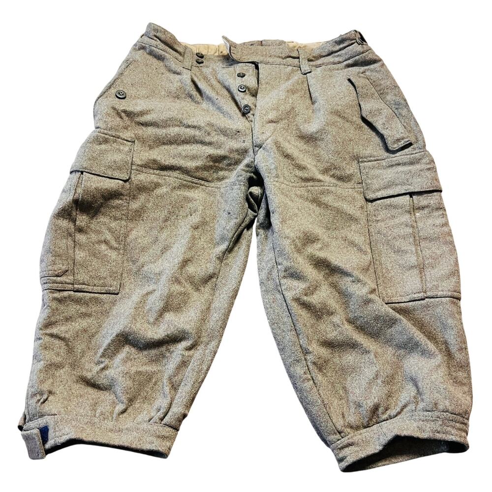 Vintage Neimann & Co 1960s Military Army Outdoor Capris with Pockets Size 7